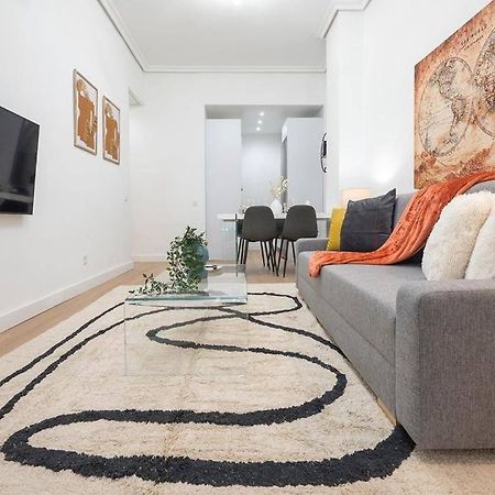Apartamento De Lujo En Gran Via Apartment Madrid Bagian luar foto